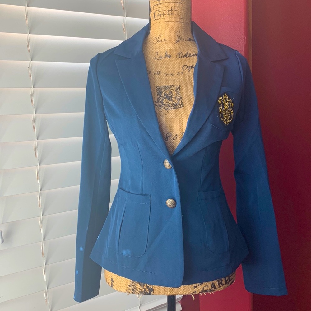 Ashley’s electric blue blazer, size S